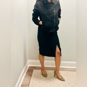 (Almost new) White House Black Market Satin Black Skirt with Slit